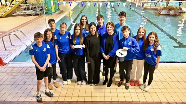 Step Rock Swimmers raise over £1,500 for local Charity